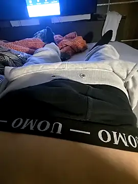 cazzoficasposati online show from November 18, 9:52 pm