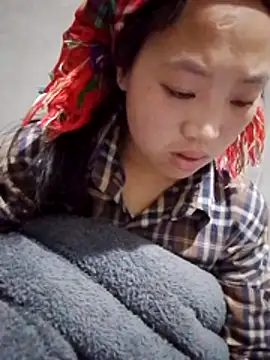 Yumiik2kk online show from December 4, 7:11 pm