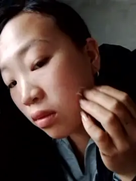 Yumiik2kk online show from January 14, 2:50 am