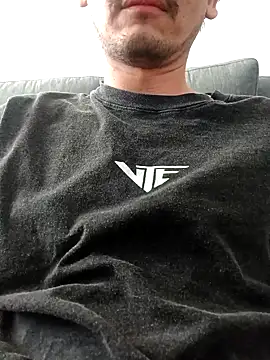 erosbiarg online show from November 9, 10:13 am