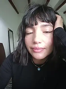 Luna juicy online show from December 4, 7:55 pm