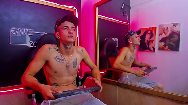 naider 1 online show from November 8, 5:29 am