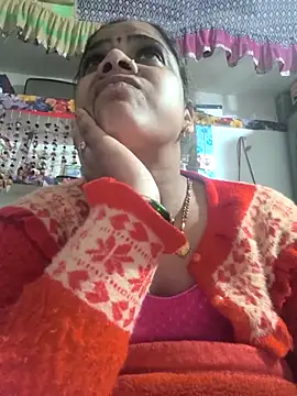 Snapshot of Hot_suini chatting on December 18, 4:24 pm Hot suini online show from December 18, 4:24 pm