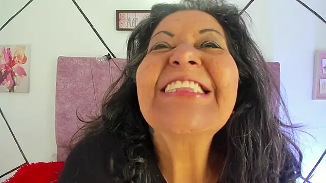 Victoriaa Anderson online show from February 4, 8:25 pm