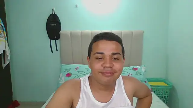 hot boyy11 online show from November 11, 5:29 am