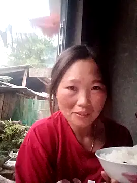 blonde blg online show from December 21, 10:33 am