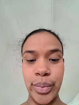 kyliecastell online show from November 14, 2:16 pm