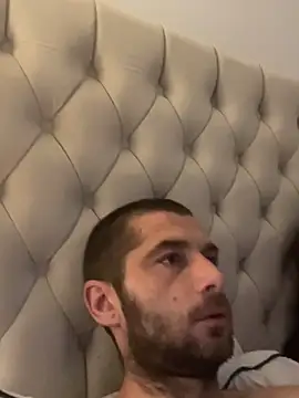 Kinkycouple142 online show from April 18, 11:16 pm