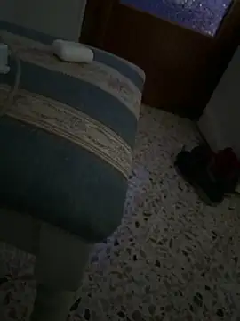 Snapshot of simeonehivd chatting on December 17, 2:56 pm simeonehivd online show from December 17, 2:56 pm