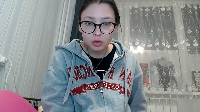 your  gena online show from November 25, 2:06 pm