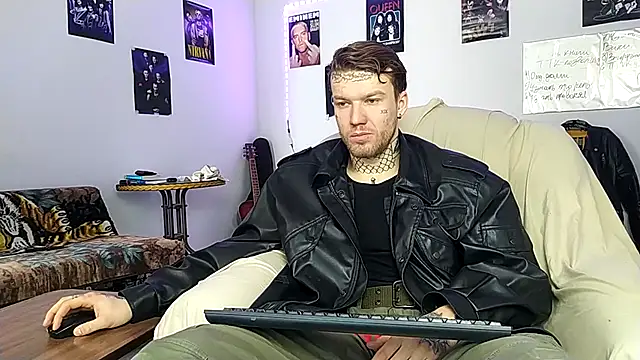 Huntall77 online show from February 7, 6:50 am