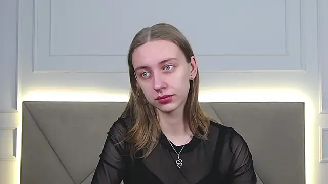 RachaelCute online show from December 16, 4:50 am