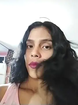 Snapshot of Sofia-luna1 chatting on November 28, 5:21 am Sofia-luna1 online show from November 28, 5:21 am