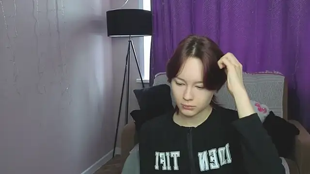 Annie Way online show from February 26, 4:44 am