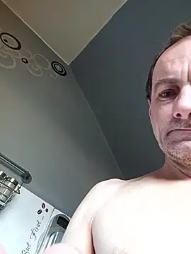 Snapshot of Cygaro1 chatting on March 4, 7:25 am Cygaro1 online show from March 4, 7:25 am