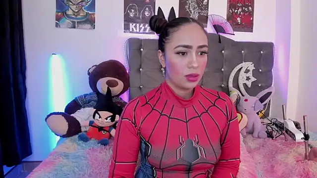 Snapshot of lunabritton1 chatting on December 18, 4:18 am lunabritton1 online show from December 18, 4:18 am