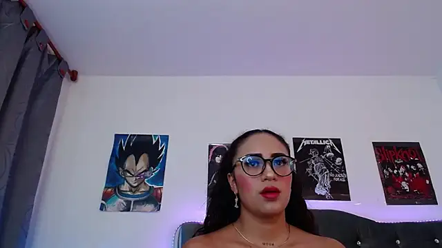 Snapshot of lunabritton1 chatting on February 15, 4:09 am lunabritton1 online show from February 15, 4:09 am