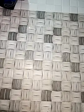 thuy-kieu online show from March 5, 9:11 pm