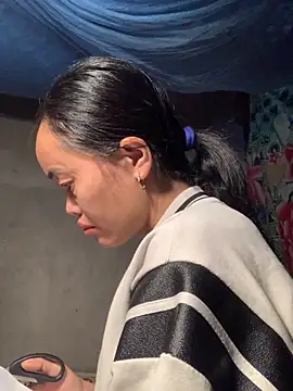 phuong cute online show from November 11, 2:22 am