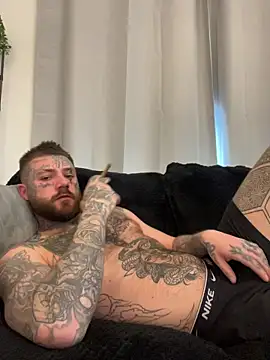 magicmichaell online show from April 12, 10:09 am