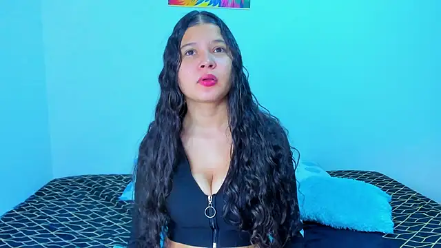 Snapshot of kiity_hot_6 chatting on November 12, 9:58 pm kiity hot 6 online show from November 12, 9:58 pm