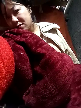 Snapshot of mi_ka_mi chatting on February 3, 2:10 am mi ka mi online show from February 3, 2:10 am