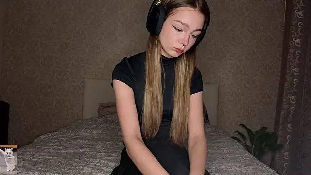 HoaPatton online show from January 7, 4:09 pm