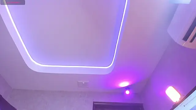 jesssie lee online show from November 24, 10:09 pm