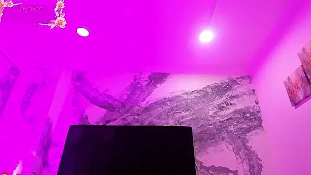 lilithDraven  online show from February 2, 4:00 am