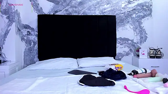 lilithDraven  online show from March 5, 4:08 am