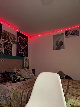 Just danna online show from April 3, 6:33 am