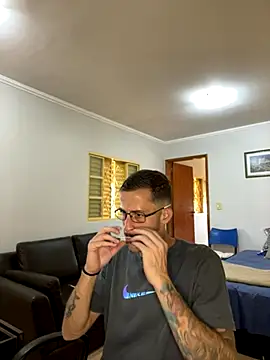 Lucasjandre online show from December 5, 12:47 pm