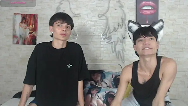 axel milo kairo and noa online show from November 18, 3:45 am