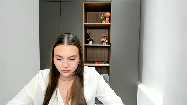 ElwandaMcilvain online show from November 11, 7:41 am