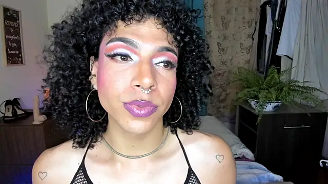 Angel White25 online show from April 15, 2:07 am