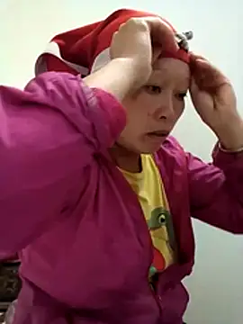 girl-hot2x online show from November 15, 4:54 am