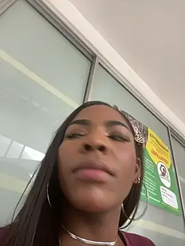 zuricarter online show from December 3, 4:38 pm