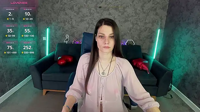 Snapshot of LadyChanelll chatting on February 23, 2:03 pm LadyChanelll online show from February 23, 2:03 pm