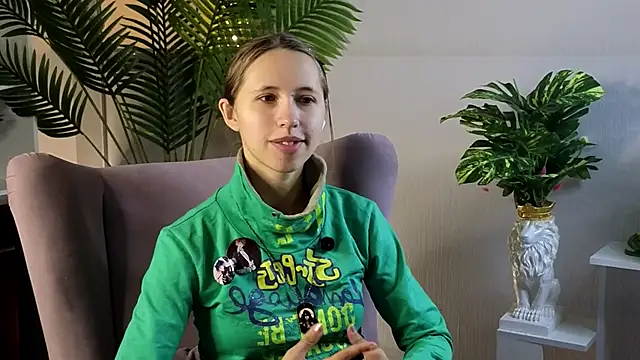 Snapshot of NedraRolla chatting on November 15, 7:05 am NedraRolla online show from November 15, 7:05 am