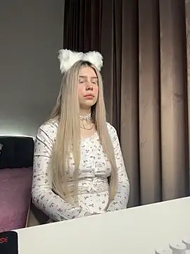 Olivia1Taylor1 online show from November 24, 6:13 am