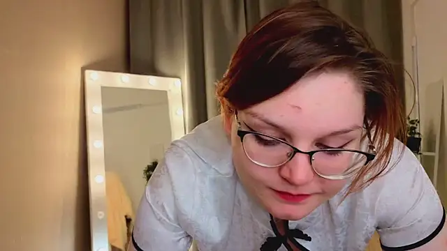 RacieBroom online show from February 24, 11:25 pm