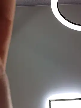 Snapshot of K_Katniss chatting on November 14, 5:28 am K Katniss online show from November 14, 5:28 am