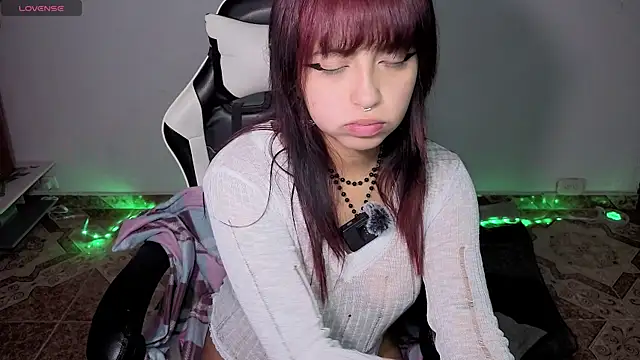 Melody Ghot online show from December 17, 2:12 pm