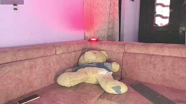 alahai queen online show from March 7, 2:25 pm