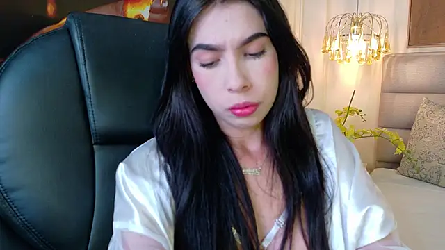 IrisDeLaVega  online show from March 29, 8:09 pm