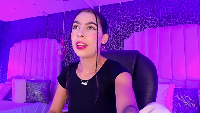 IrisDeLaVega  online show from April 30, 2:12 pm