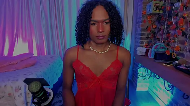 LaGoldenBitch online show from February 21, 11:11 am