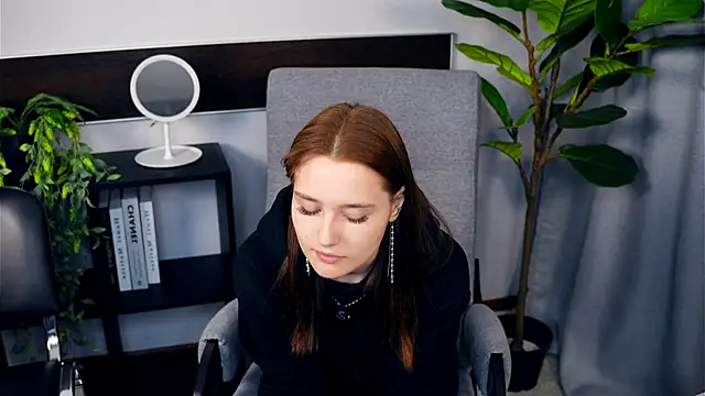 Snapshot of IsaParadiso chatting on November 13, 8:35 am IsaParadiso online show from November 13, 8:35 am