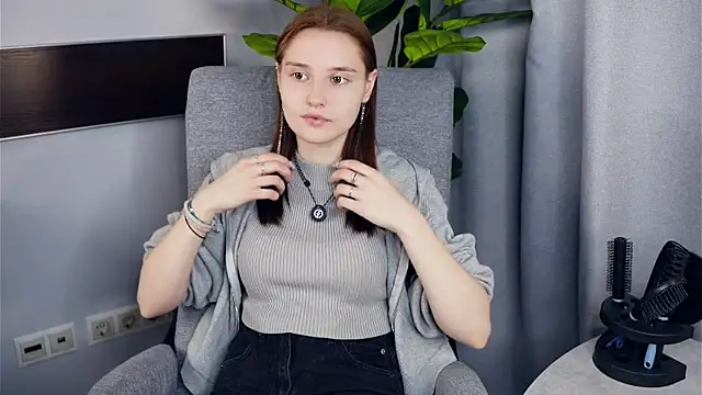 Snapshot of IsaParadiso chatting on November 16, 9:37 am IsaParadiso online show from November 16, 9:37 am