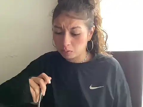 Dreana online show from February 24, 5:44 pm